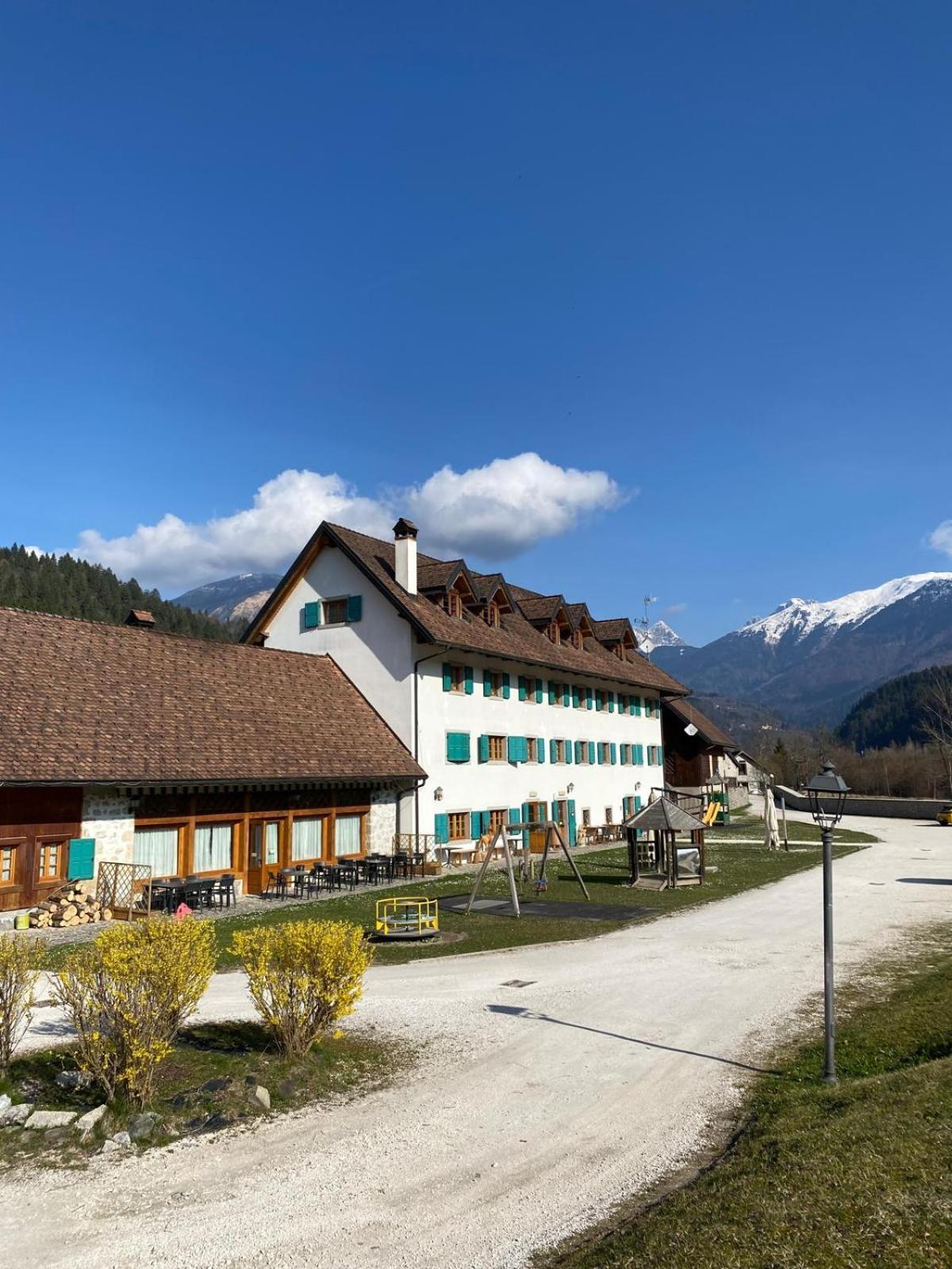 Hotel Aplis Ovaro Exterior photo