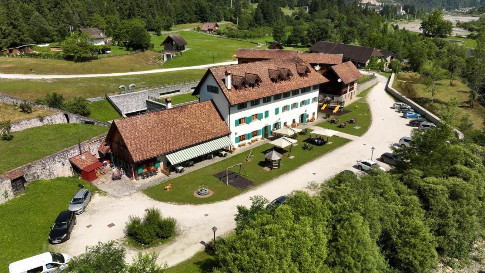Hotel Aplis Ovaro Exterior photo