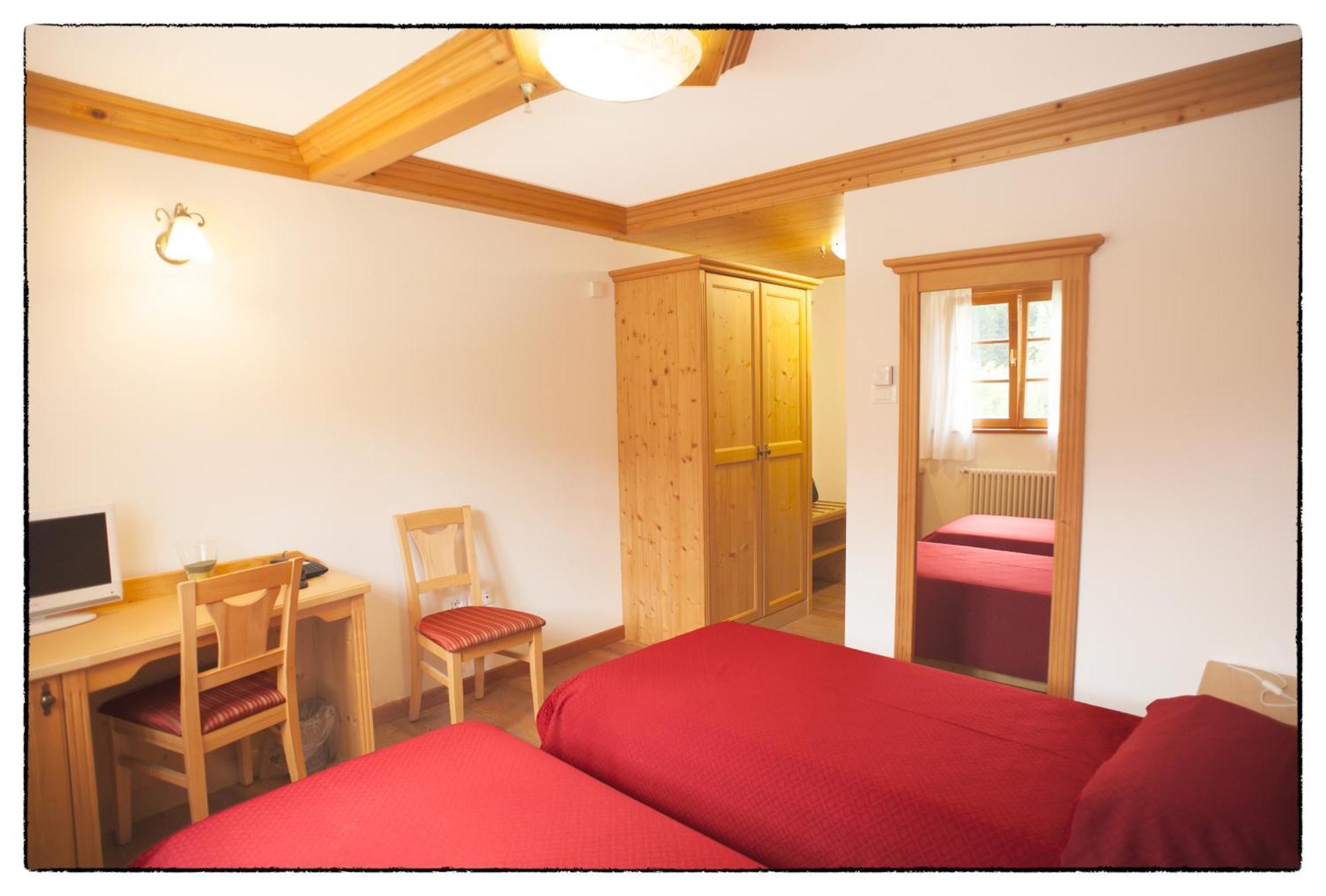 Hotel Aplis Ovaro Room photo